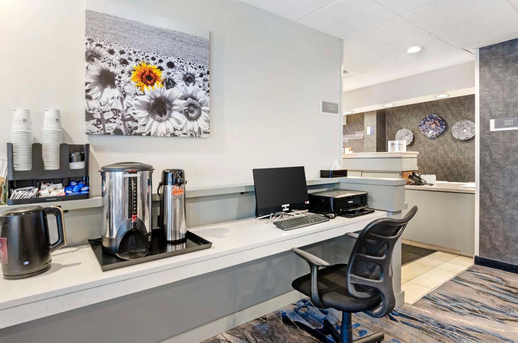 Best Western Plus Beckley Inn מראה חיצוני תמונה